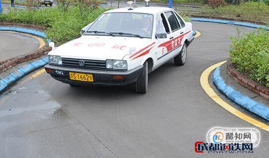 輪式自行 機械車,無軌電車,有軌電車的考試內容由省級公安機關交通