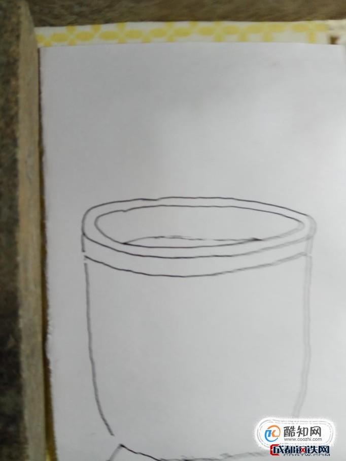 水缸的秘密简笔画图片