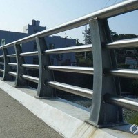 不锈钢玻璃钢板立柱 桥梁防撞护栏 不锈钢桥梁防撞护栏 运尔祥