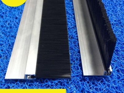 叁明工业h型F型铝合金防尘防风防虫防鼠门挡条隔音条卷帘门门窗门底机柜展示柜机床挡水挡油机械尼龙丝排刷背胶自粘型密封毛刷条图1