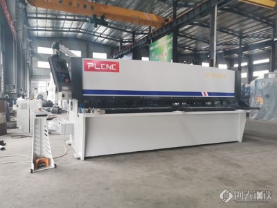 普力重工专业 生产剪板机 卷板机 折弯机    厂家图2