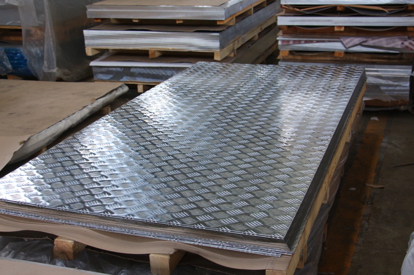 【天博通顺】定制花纹铝板 铝板 压花铝板 规格多样
