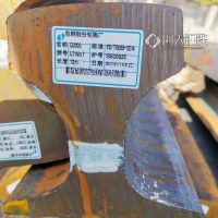 山东青岛q235b轻轨带夹板24公斤铁轨 U71MN重轨 50公斤重轨配送到厂