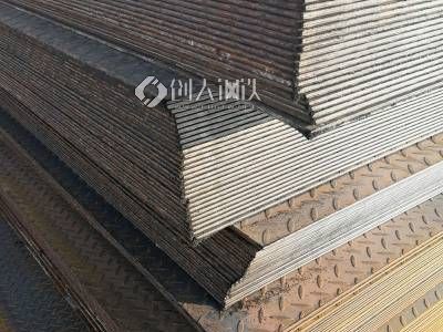 云南  花纹钢  板供应商  昆明花纹板定尺加工 Q235B 板材批发图2